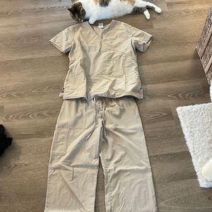 Khaki scrub set
